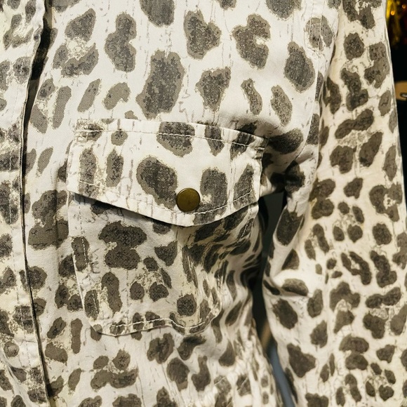 Lily Aldridge/Velvet by Graham Spencer Jacket - Picture 8 of 9